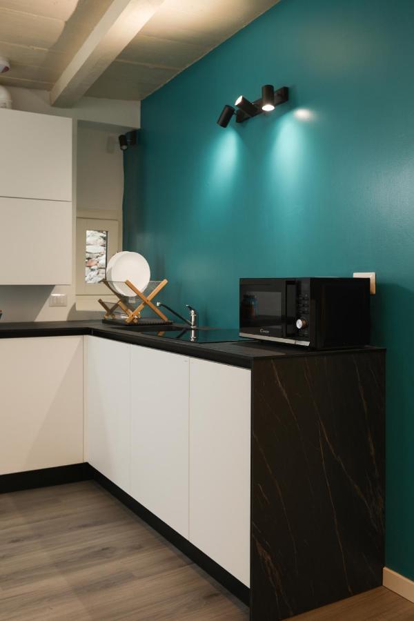 Blue Sapphire Como Cozy Flat In Center Of City Apartman Kültér fotó