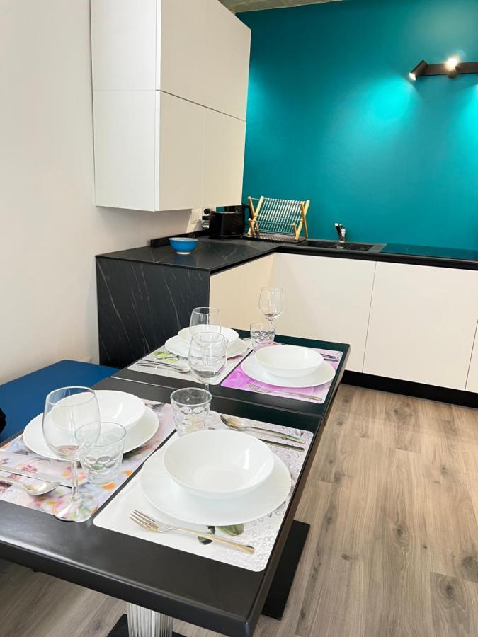 Blue Sapphire Como Cozy Flat In Center Of City Apartman Kültér fotó