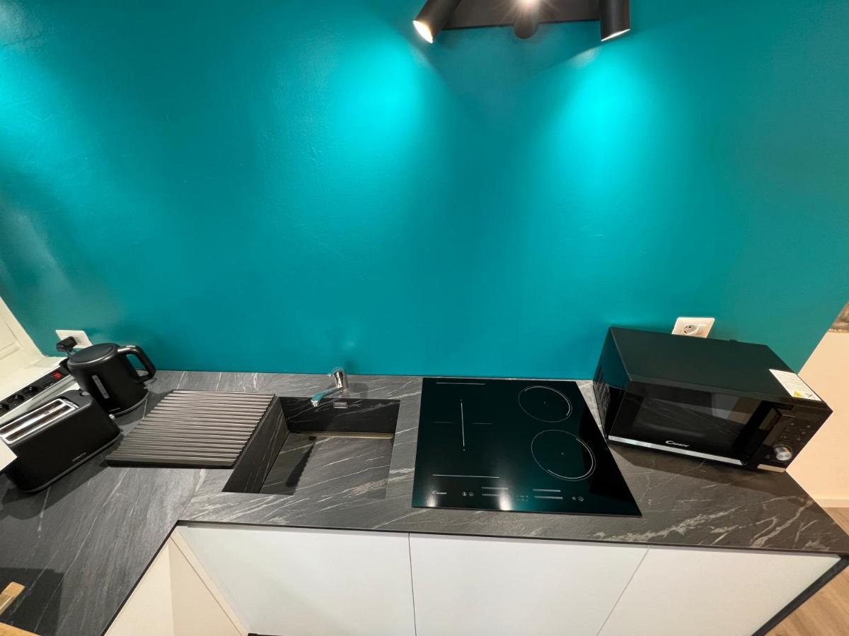 Blue Sapphire Como Cozy Flat In Center Of City Apartman Kültér fotó