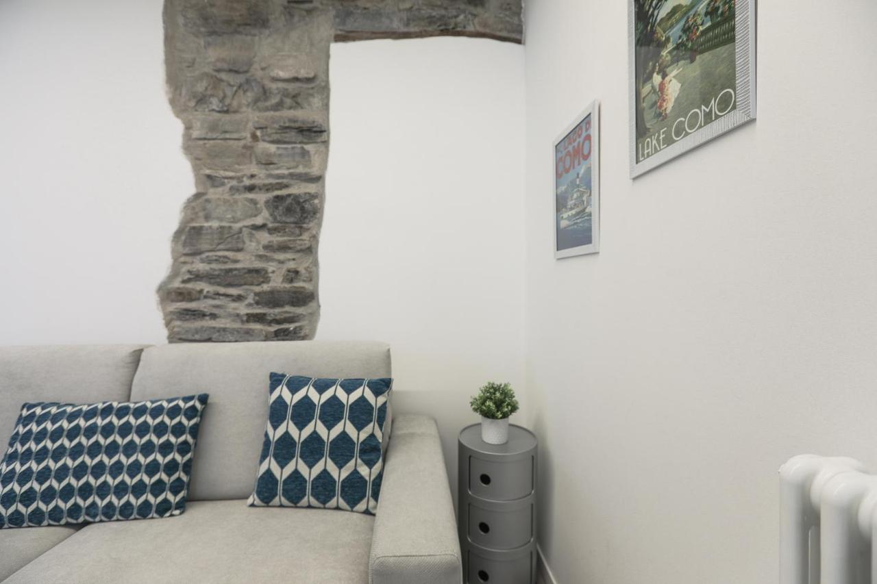 Blue Sapphire Como Cozy Flat In Center Of City Apartman Kültér fotó